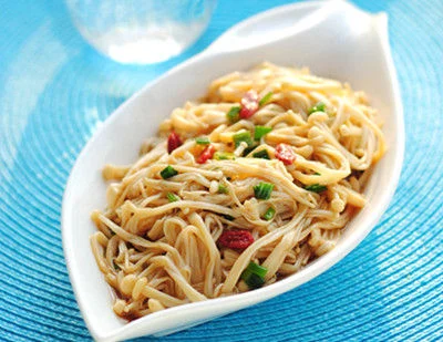 凉拌金针菇