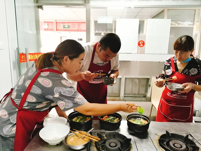 学员操作照