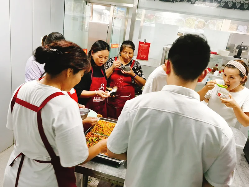 学员操作照